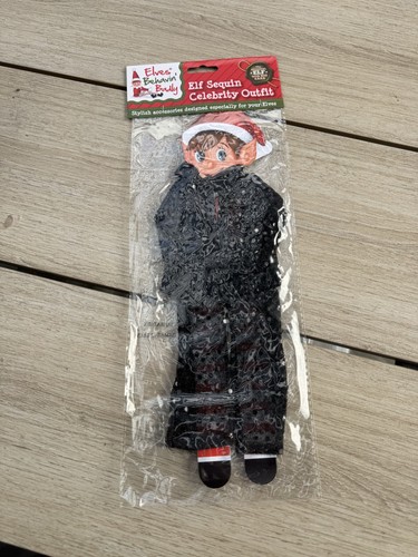 Mini elf celebrity outfit - outfit, prop