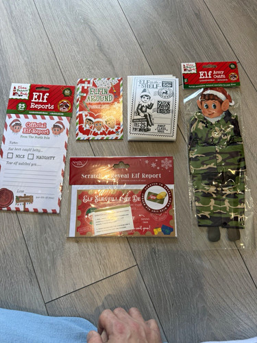 The elf - the, on